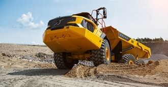 Un Camión articulado Volvo A60 de nueva generación, con rendimiento todoterreno inigualable
