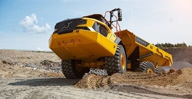 Un Camión articulado Volvo A60 de nueva generación, con rendimiento todoterreno inigualable