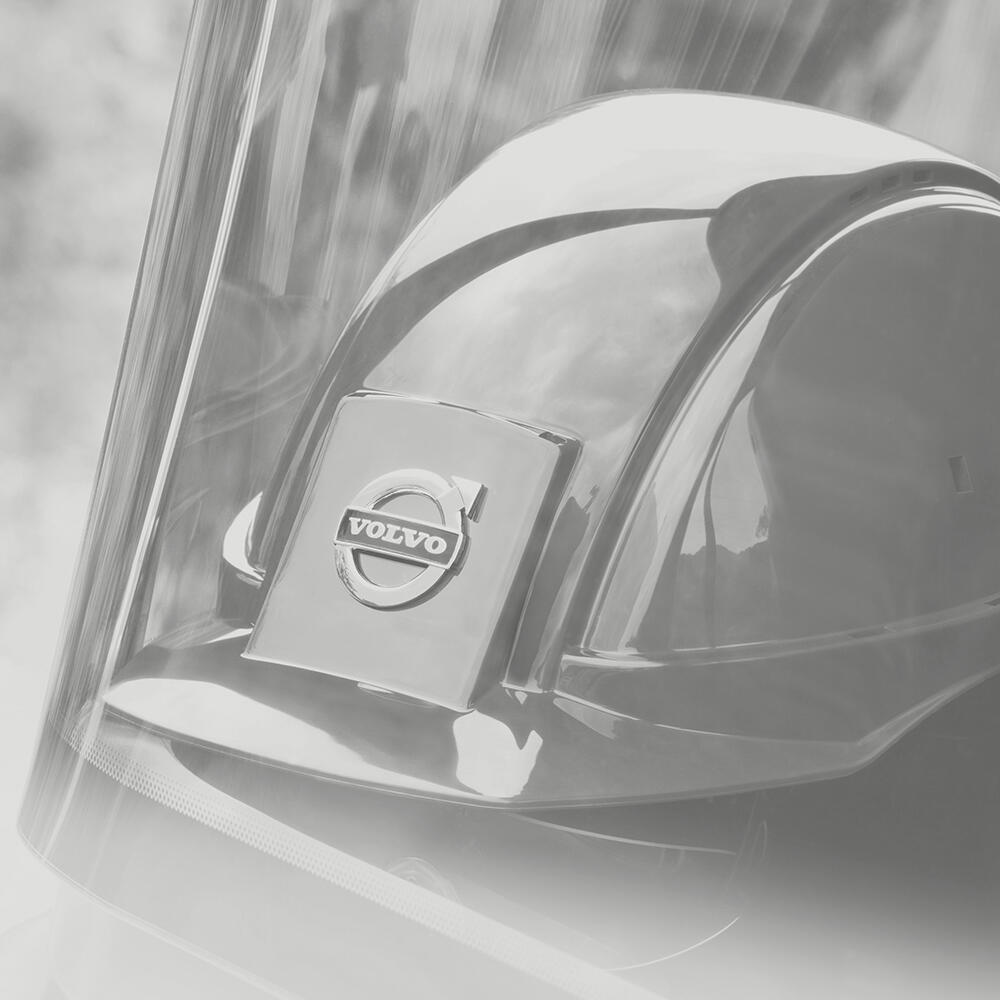 volvo-show-asphalt-compactor-cr24-t4i-automatic-vibration-control-1000x1000