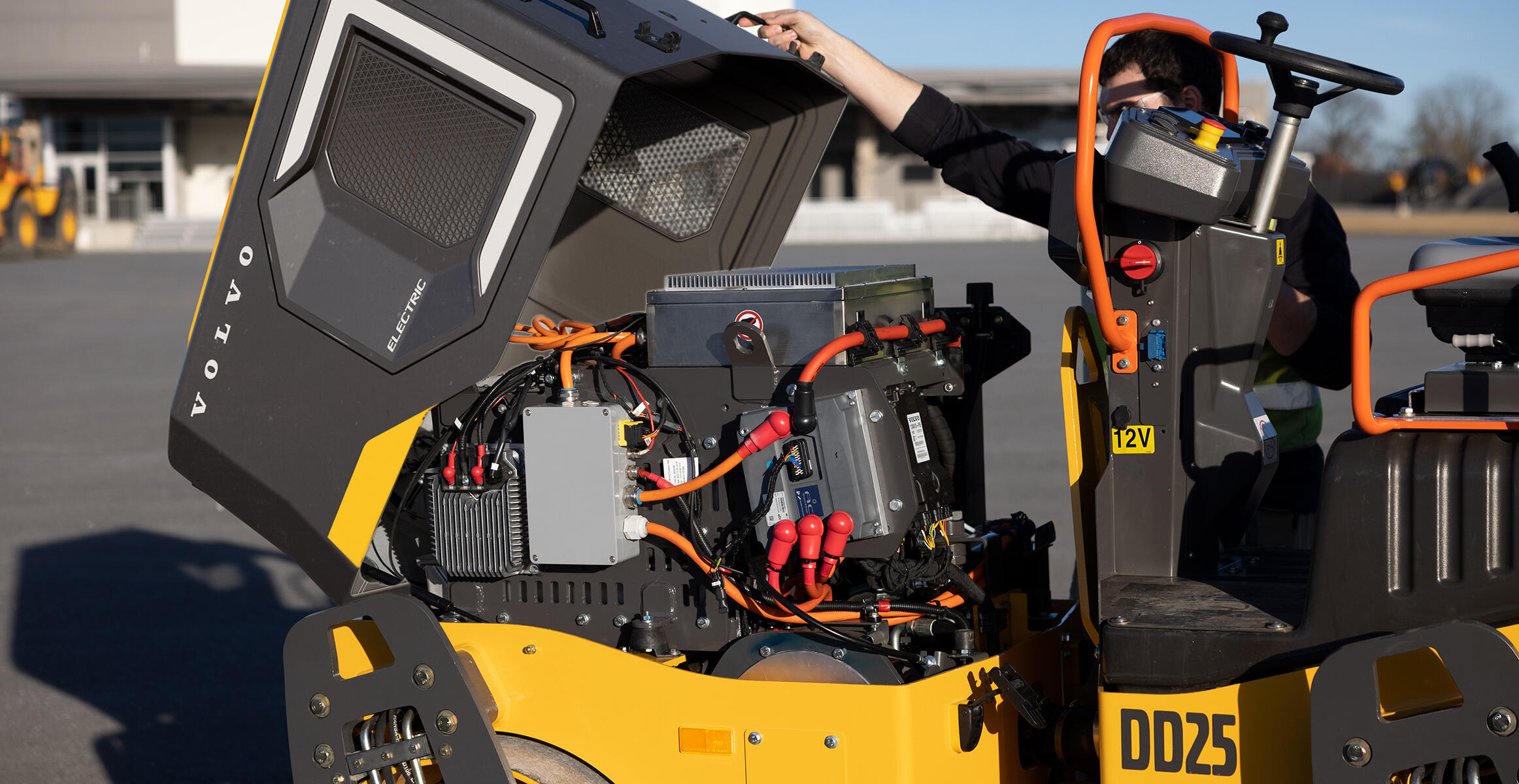 volvo electric asphalt compactor dd25 electric