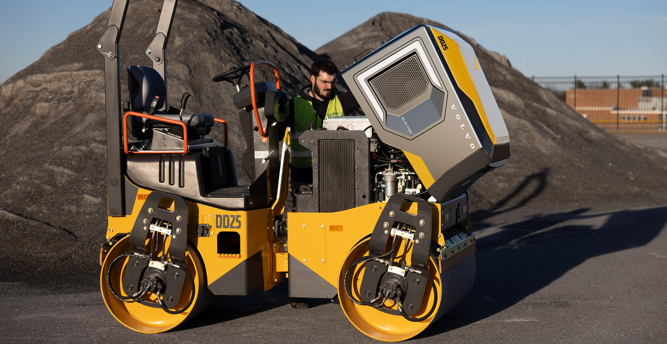 volvo electric asphalt compactor dd25 electric
