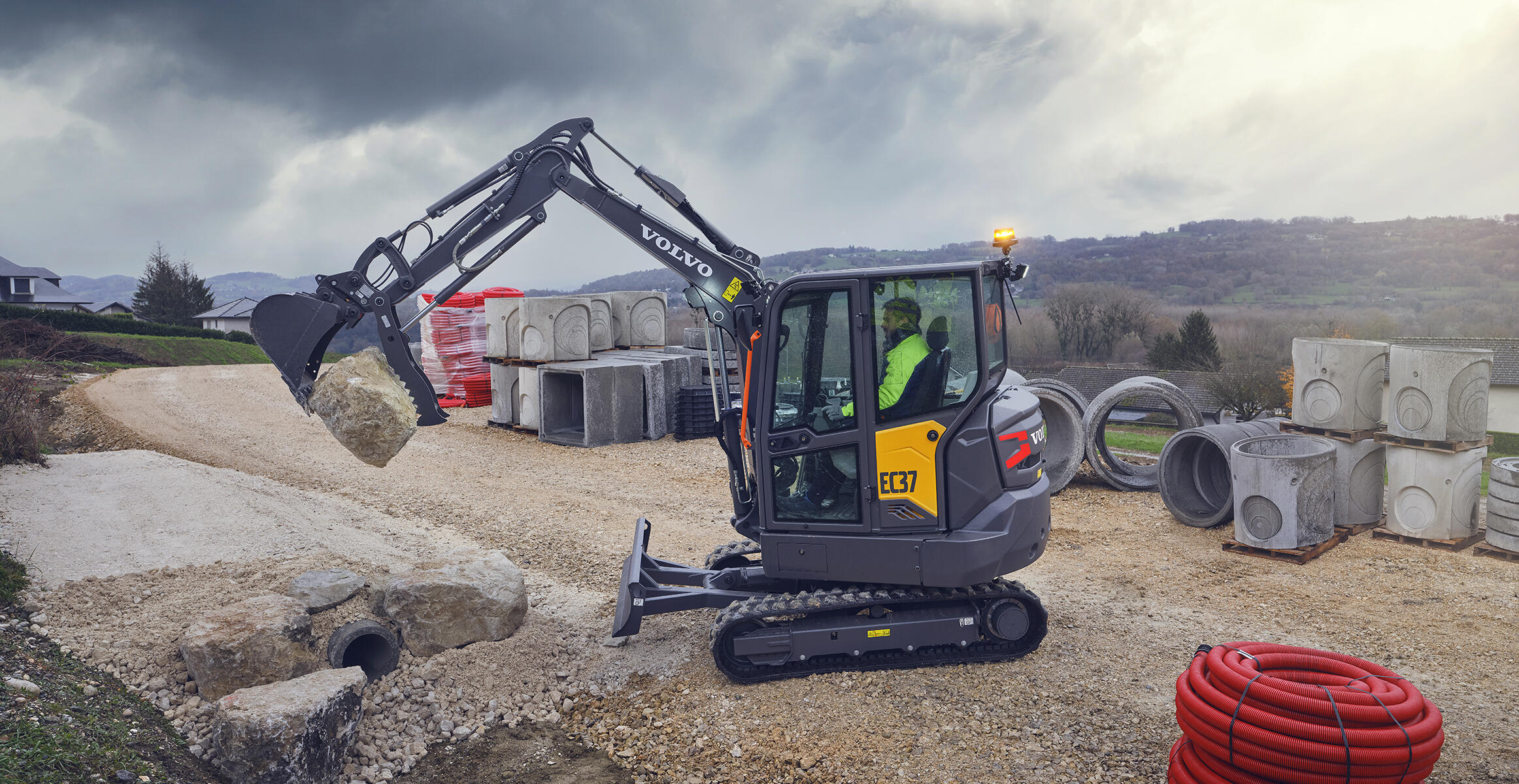 volvo compact excavators ec37