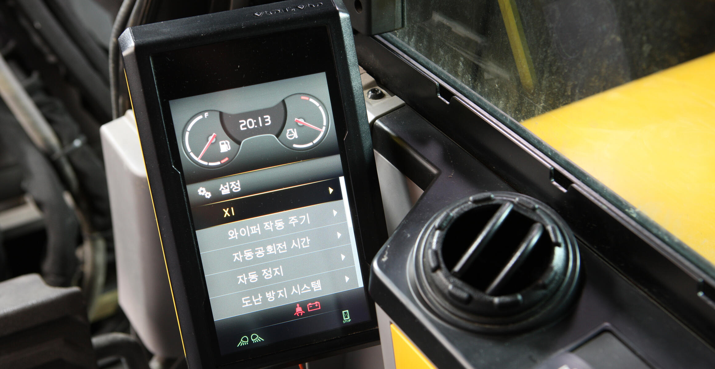 volvo compact excavators ec60e