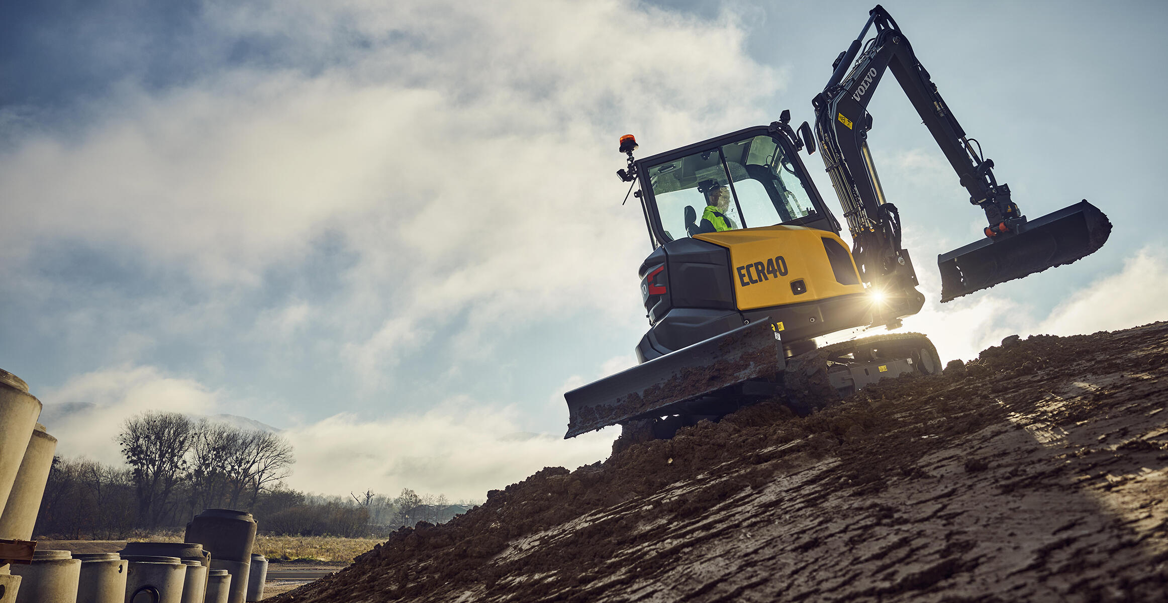 volvo mini excavator ecr40