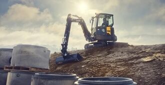 volvo-show-compact-excavator-ecr40f-sv-2324x1200