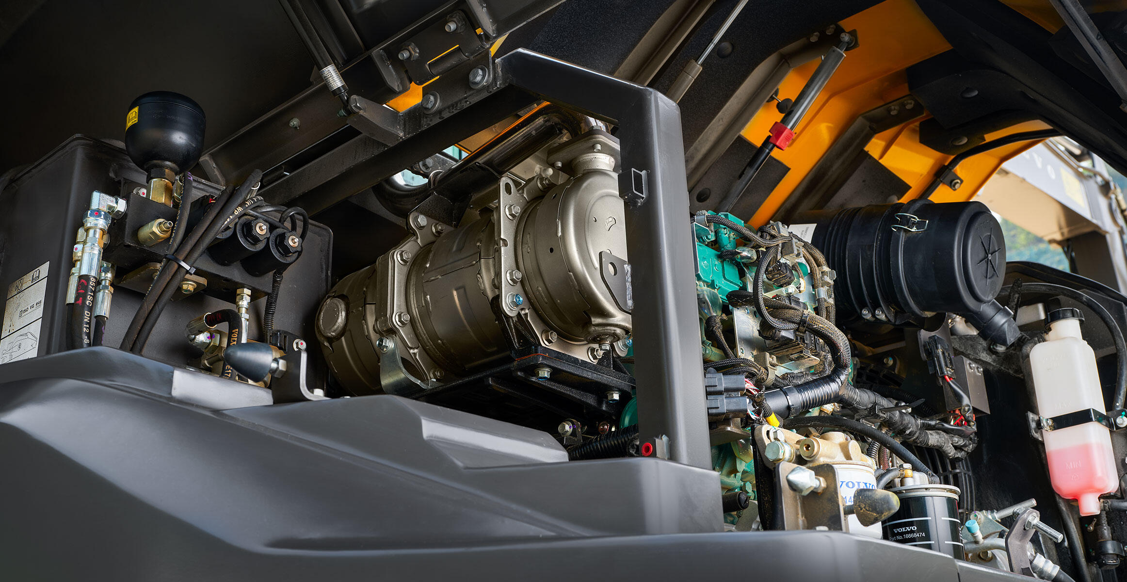 volvo compact excavators ecr90 tier 2–3