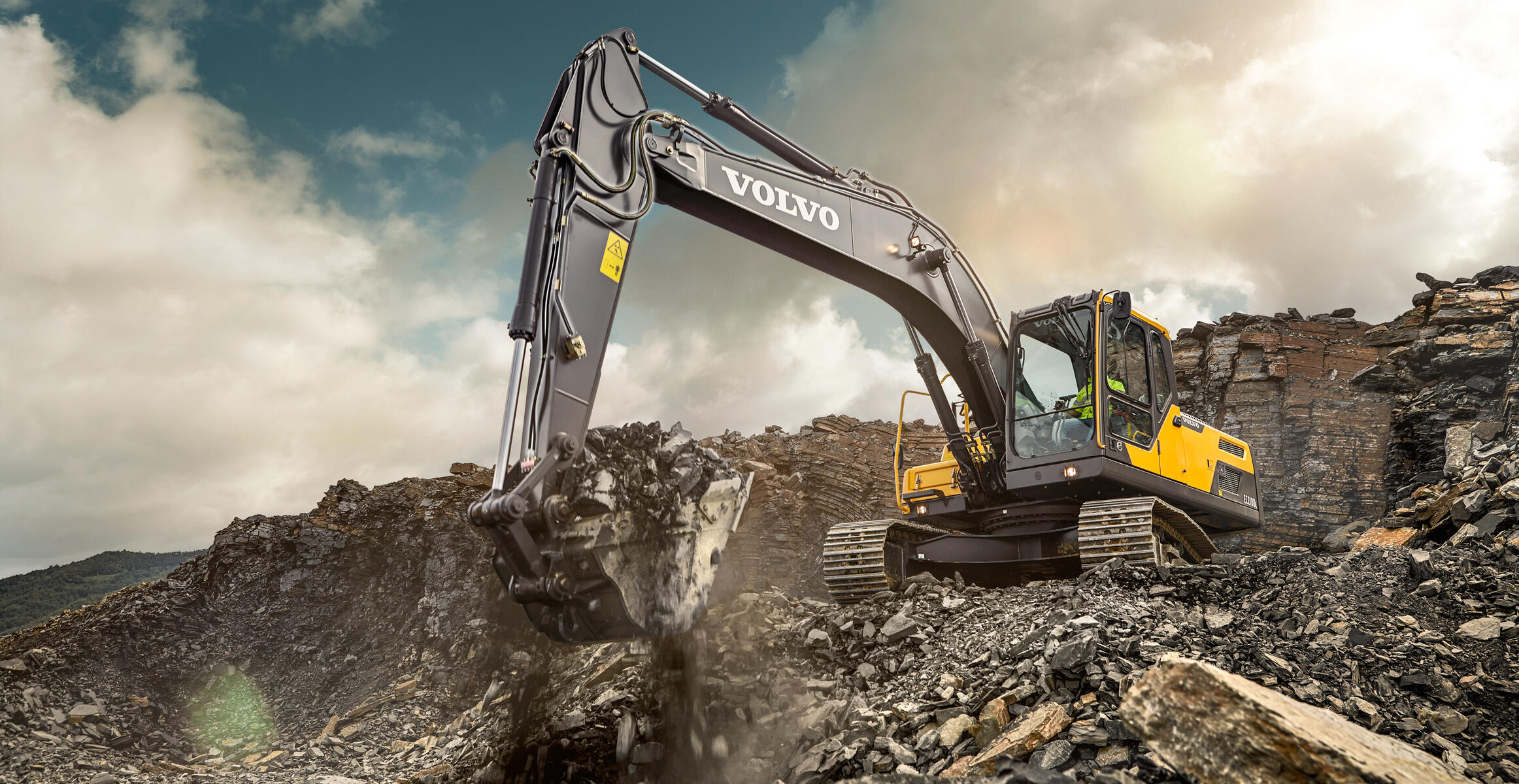 volvo-benefits-crawler-excavator-ec210d-t3-a-versatile-machine-2324x1200