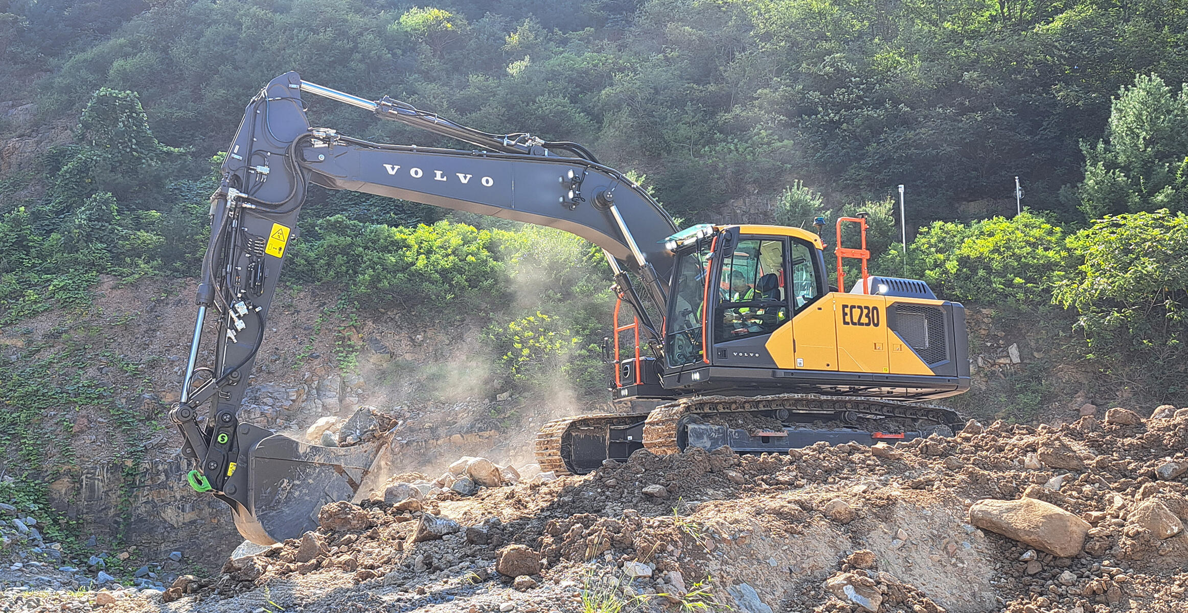 EC230 | 油圧ショベル | 概要 | Volvo Construction Equipment