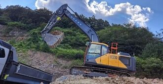 volvo crawler excavators  stage v