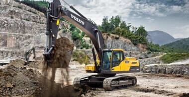volvo-show-crawler-excavator-ec300d-t2-2324x1200