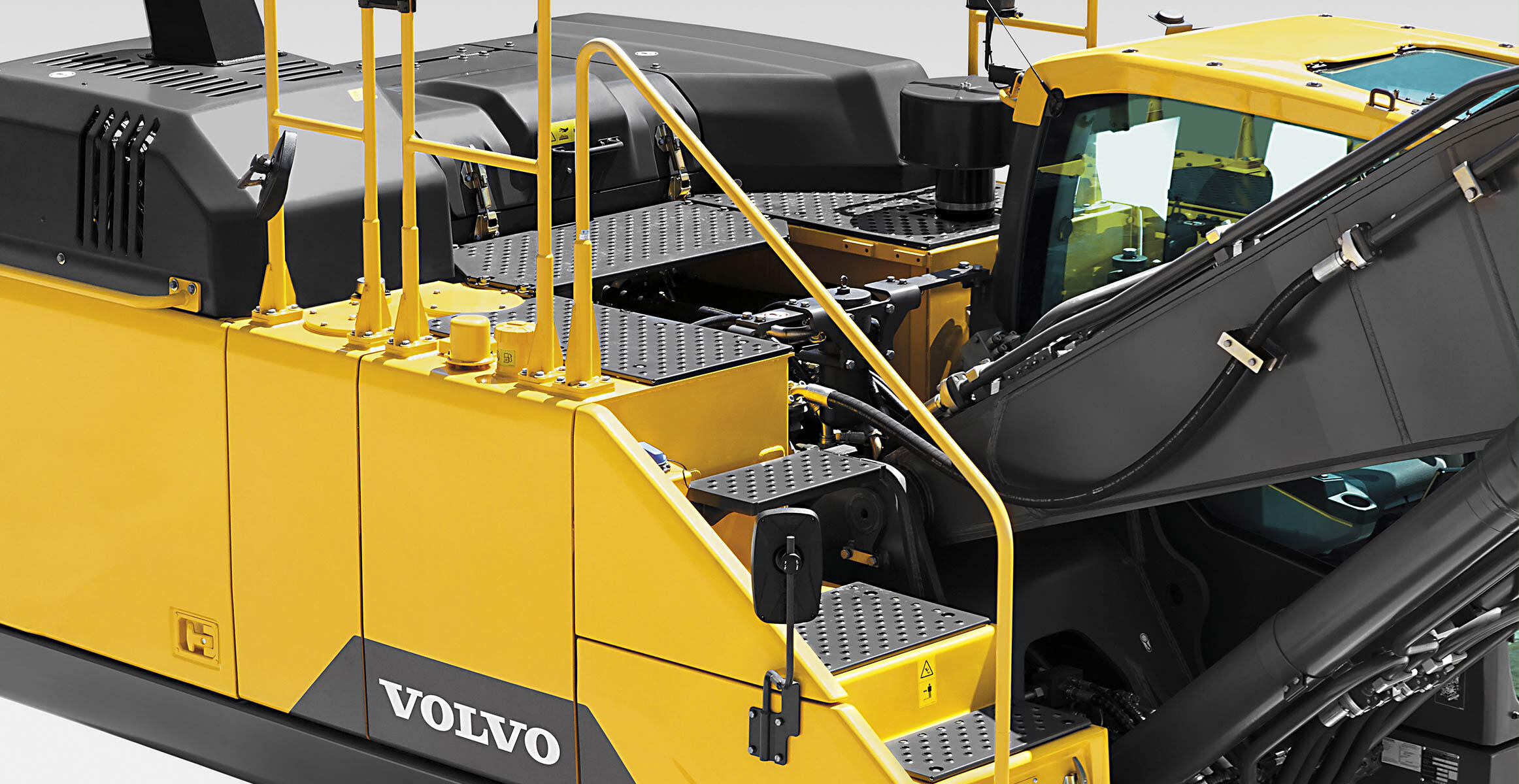volvo-features-crawler-excavator-ec350e-ec380e-t4f-sv-anti-slip-plates-single-module-cooler-2324x1200