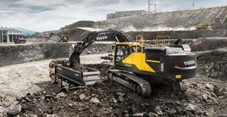 volvo-show-crawler-excavator-ec380e-t4f-sv-2324x1200