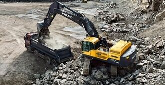 volvo-show-crawler-excavator-ec480d-t3-1920x1440