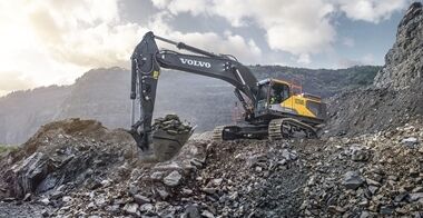 volvo-benefit-crawler-excavator-ec530e-ec550e-set-new-standards-2324x1200