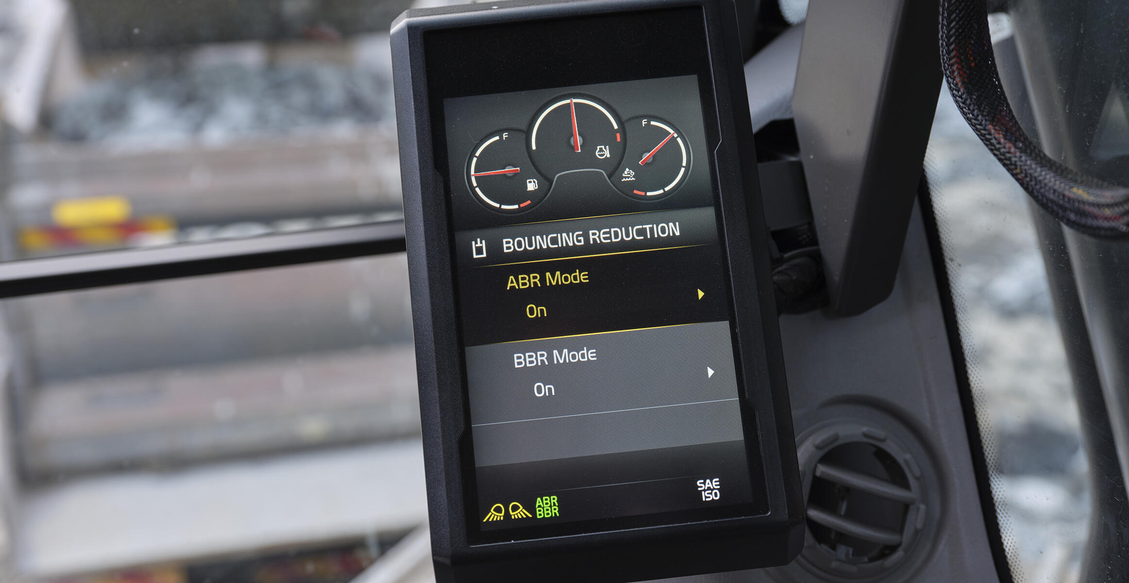 volvo-feature-crawler-excavator-ec530e-ec550e-a-smoother-shift-adapt-to-the-job-2324x1200