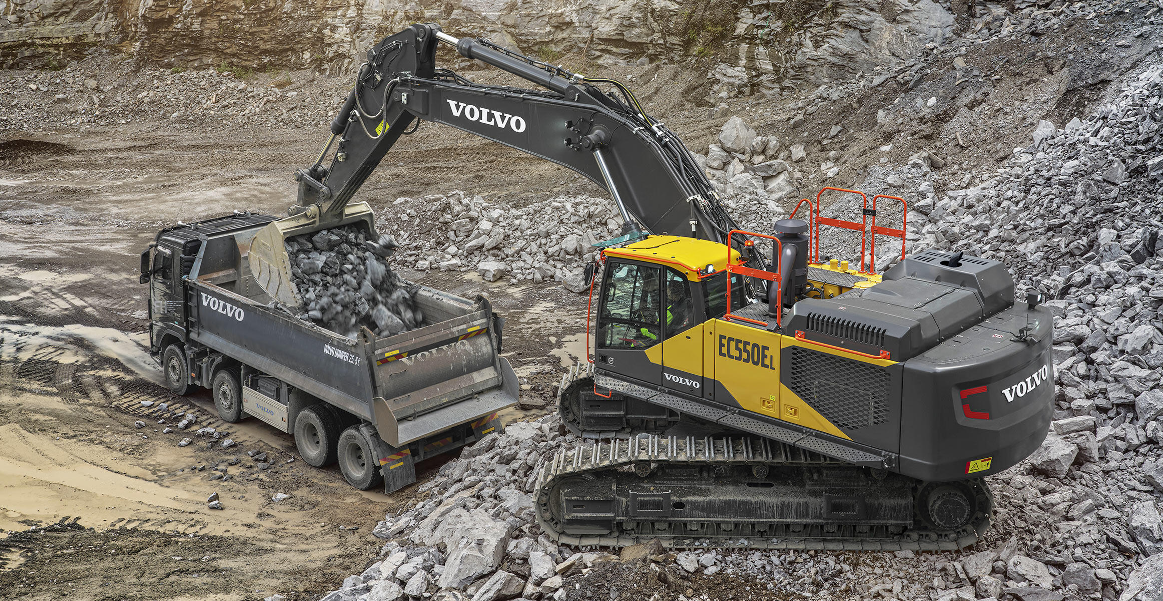 volvo-benefit-crawler-excavator-ec550e-t3-india-up-to-25-percent-more-fuel-efficiency-2324x1200