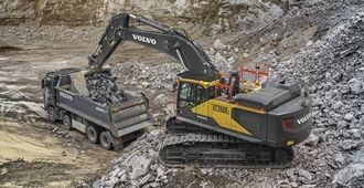volvo-benefit-crawler-excavator-ec550e-t3-int-22-percent-more-fuel-efficiency-2324x1200