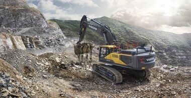 volvo-show-crawler-excavator-ec550e-2324x1200
