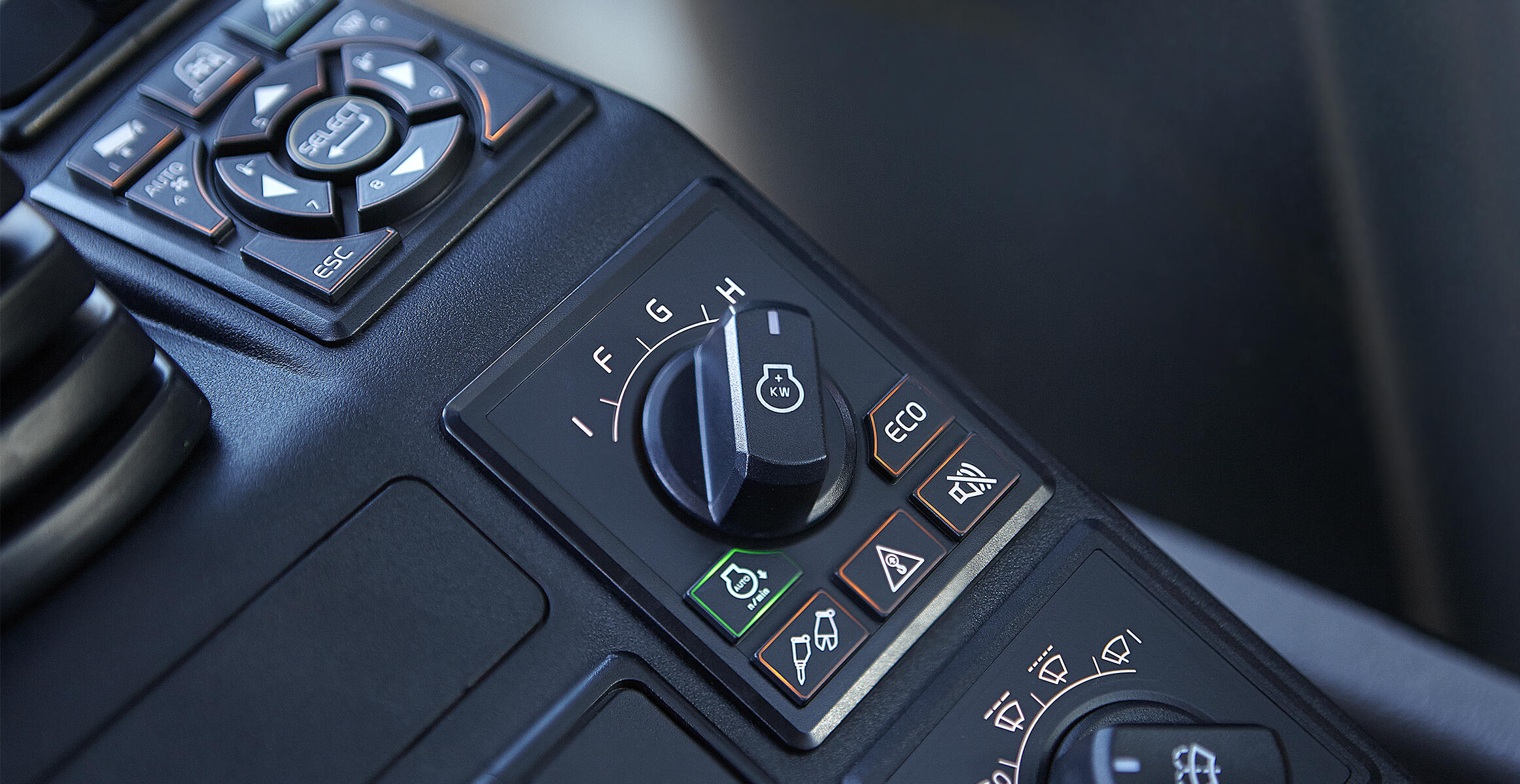 volvo-features-crawler-excavator-ec750e-t4f-sv-outstanding-fuel-efficiency-powered-by-volvo-2324x1200