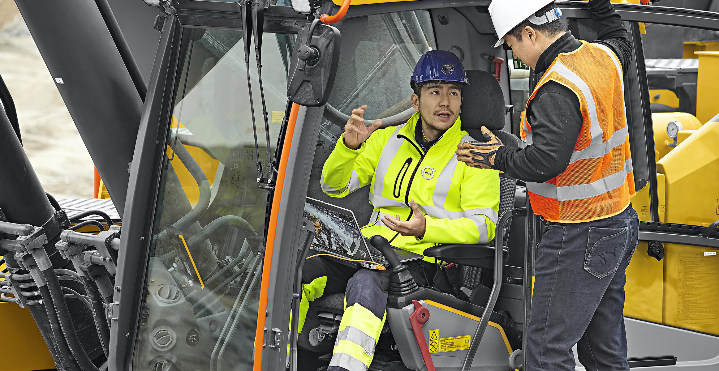 volvo-features-crawler-excavator-ec950f-t4f-stagev-cn4-machine-diagnosis-easy-machine-monitoring-2324x1200