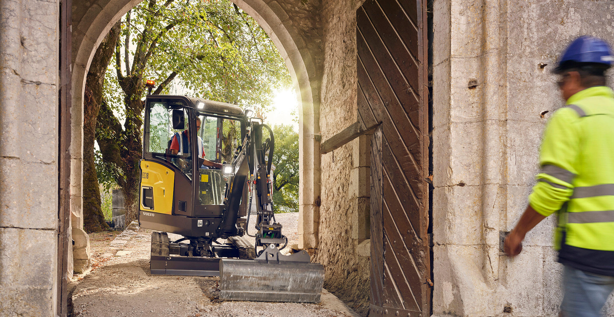 volvo-benefit-compact-excavator-ec18-electric-small-but-tough-2324x1200