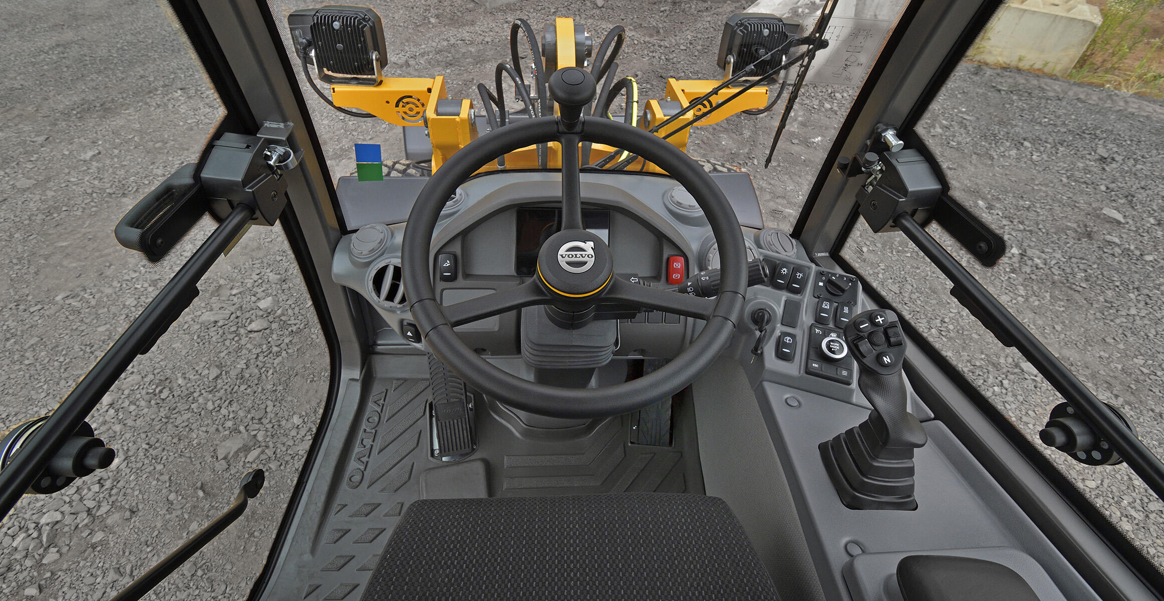 Aerial view of inside the Volvo L25 Electric compact wheel loader