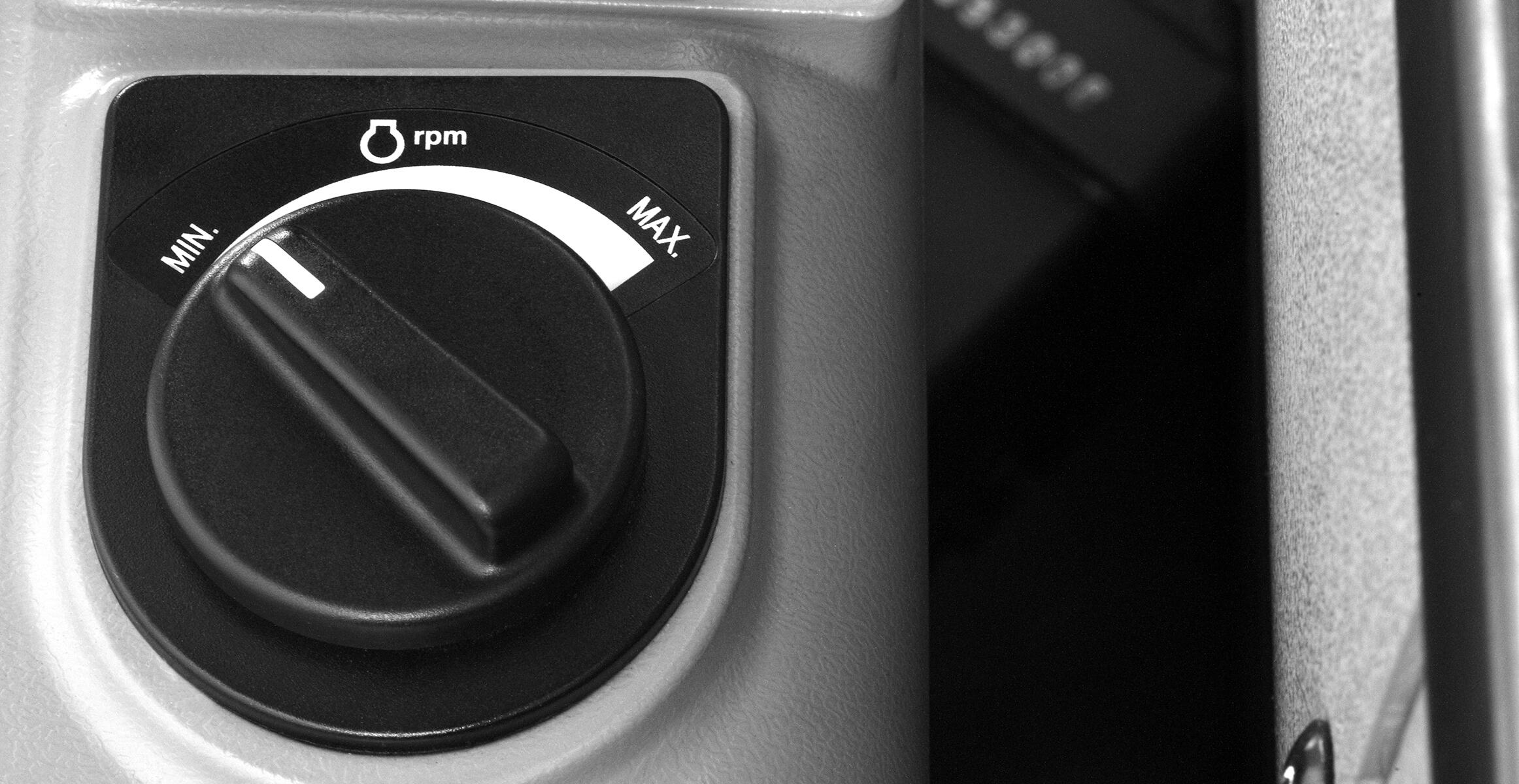 volvo-features-compact-excavator-ec75d-t3-rpm-control-volvo-cab-2324x1200