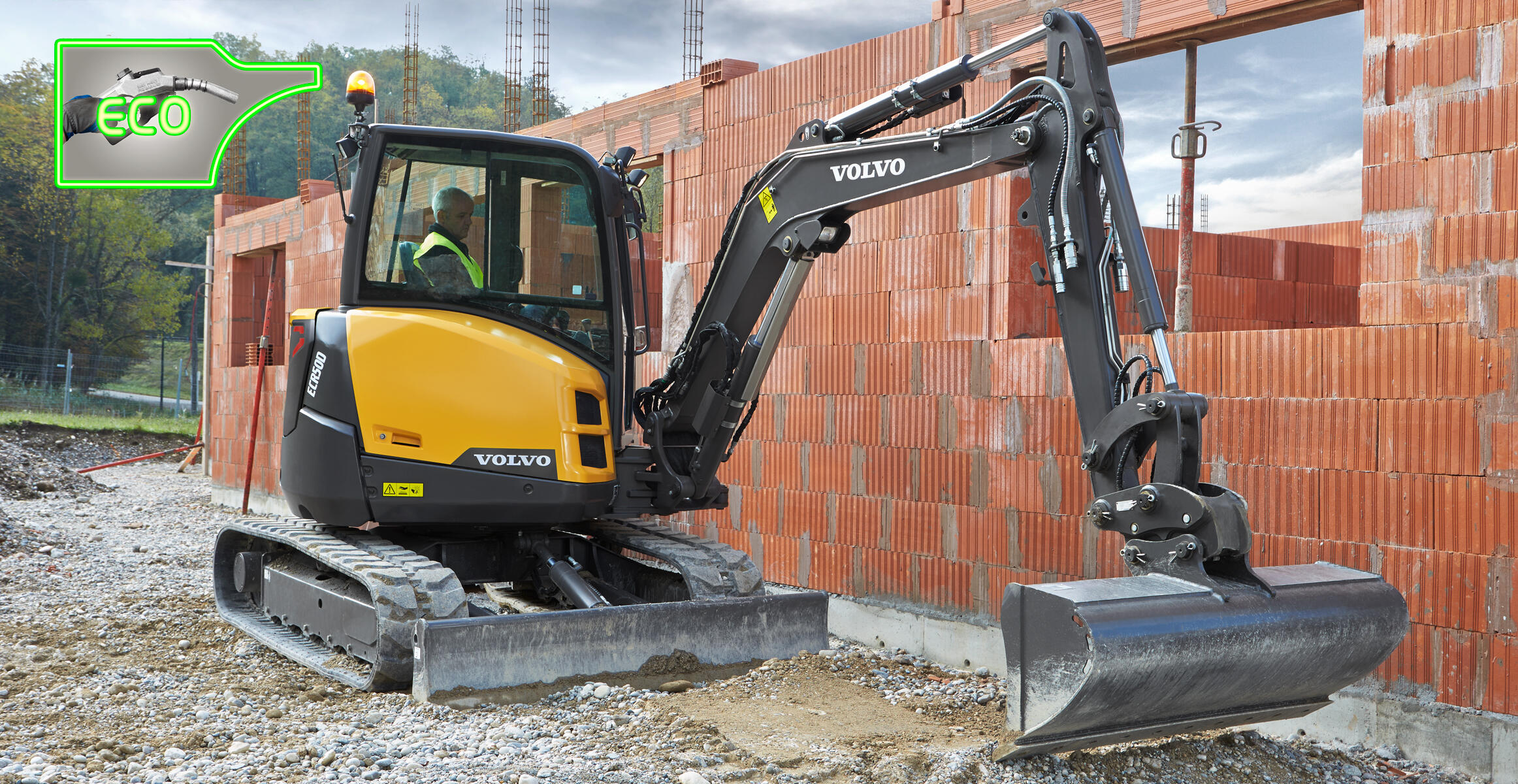 volvo-benefits-compact-excavator-ecr50d-siiia-eco-mode-2324x1200