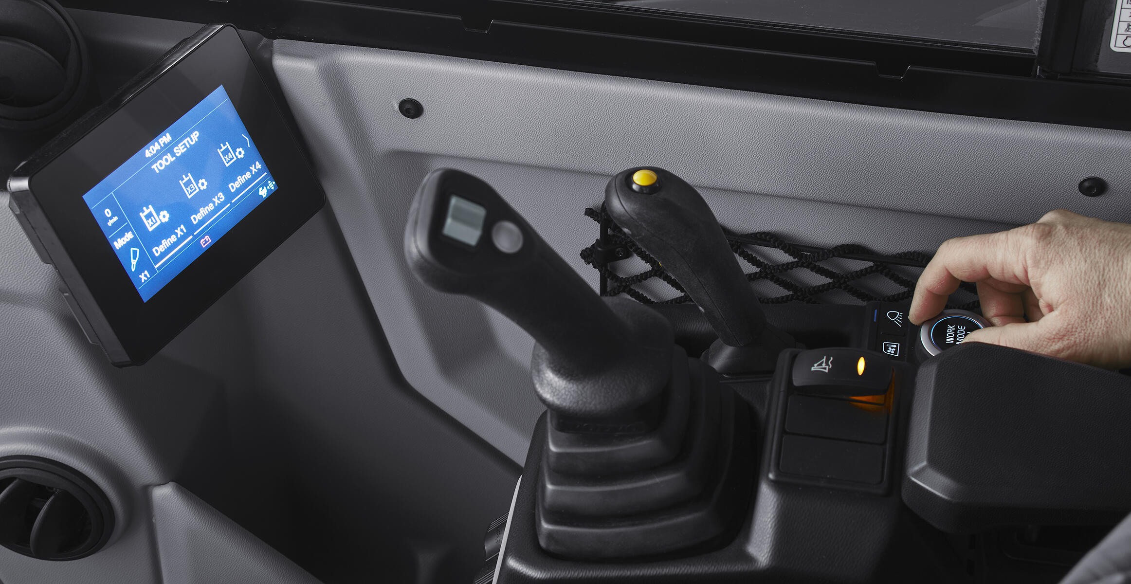 volvo-feature-compact-excavator-ecr50-f-sv-t4f-switch-it-up-durable-by-design-2324x1200