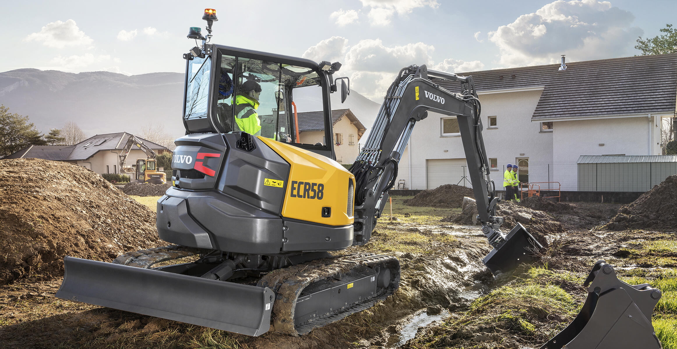 volvo-show-compact-excavator-ecr58-f-sv-t4f-2324x1200