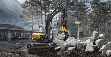 volvo-benefits-compact-excavator-ecr88d-stability-2324x1200