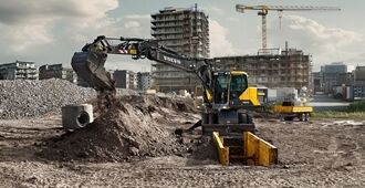 volvo-show-wheeled-excavator-ew180e-t4f-2324x1200