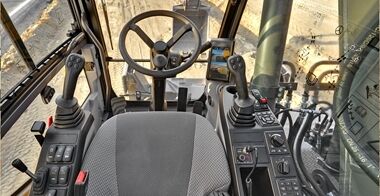 volvo-benefits-wheeled-excavator-ew205e-t4f-comfort-counts-2324x1200