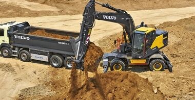 volvo-benefits-wheeled-excavator-ew205e-t4f-hydraulics-in-harmony-2324x1200
