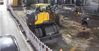 volvo-benefits-wheeled-excavator-ewr150e-t4f-short-radius-performance-2324x1200