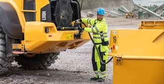 volvo-benefits-wheel-loader-l110h-t4f-stagev-up-to-20-per-cent-greater-fuel-efficiency-2324x1200