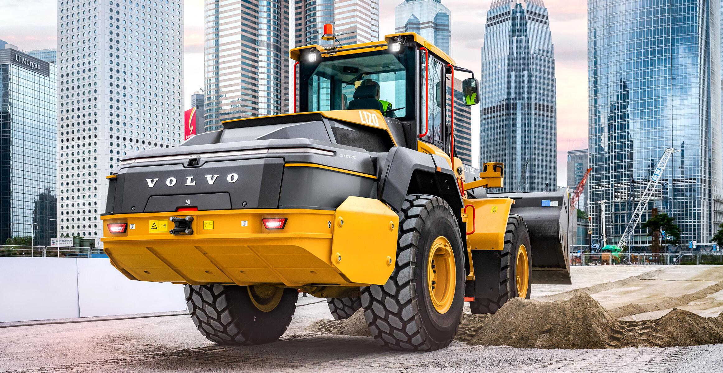 Comparison | L120 Electric Wheel loader | Volvo CE Australia