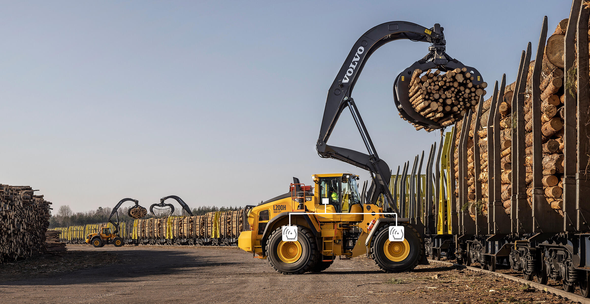 volvo-feature-wheel-loader-l200hhl-tire-pressure-monitoring-system-load-assist-2324x1200