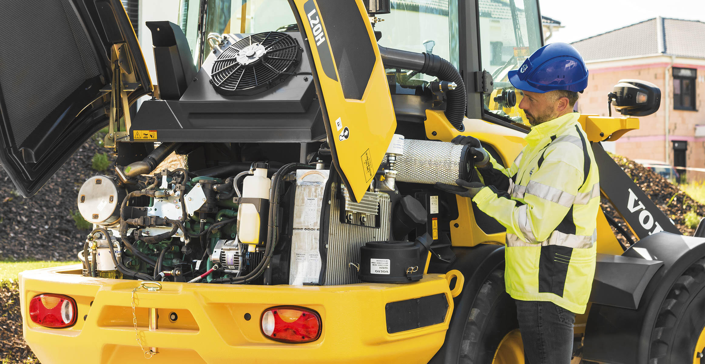 volvo-features-compact-wheel-loader-l20h-t4f-less-service-more-work-all-rounder-compact-loader-2324x1200