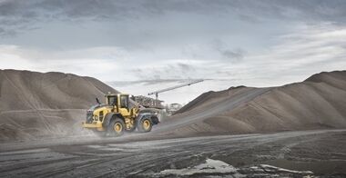 volvo-benefits-wheel-loader-l60h-t4f-up-to-20-per-cent-more-efficient-2324x1200