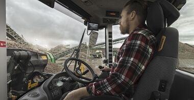 volvo-benefits-wheel-loader-l90h-t4f-no-compromise-on-comfort-2324x1200