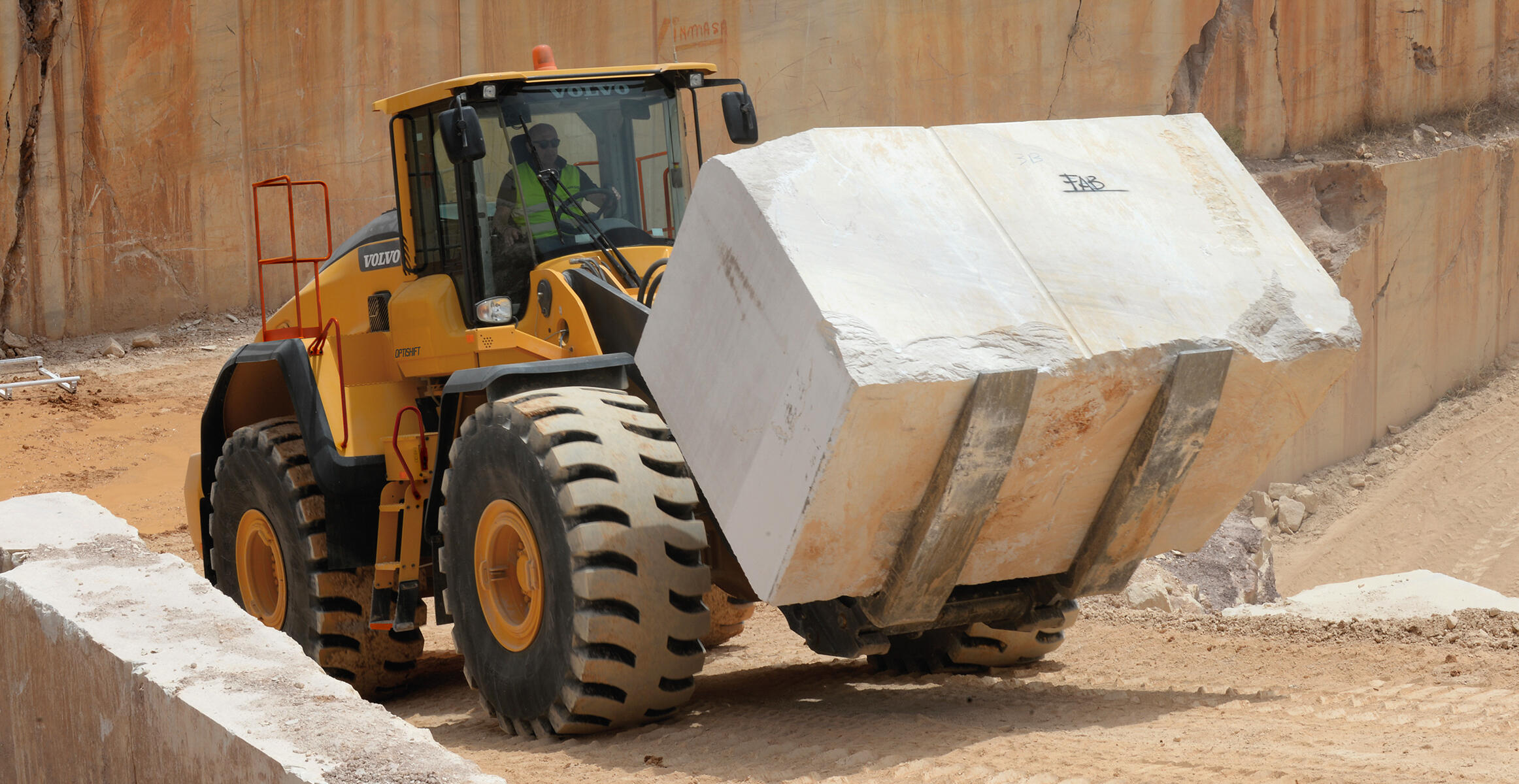 volvo wheel loaders l220h