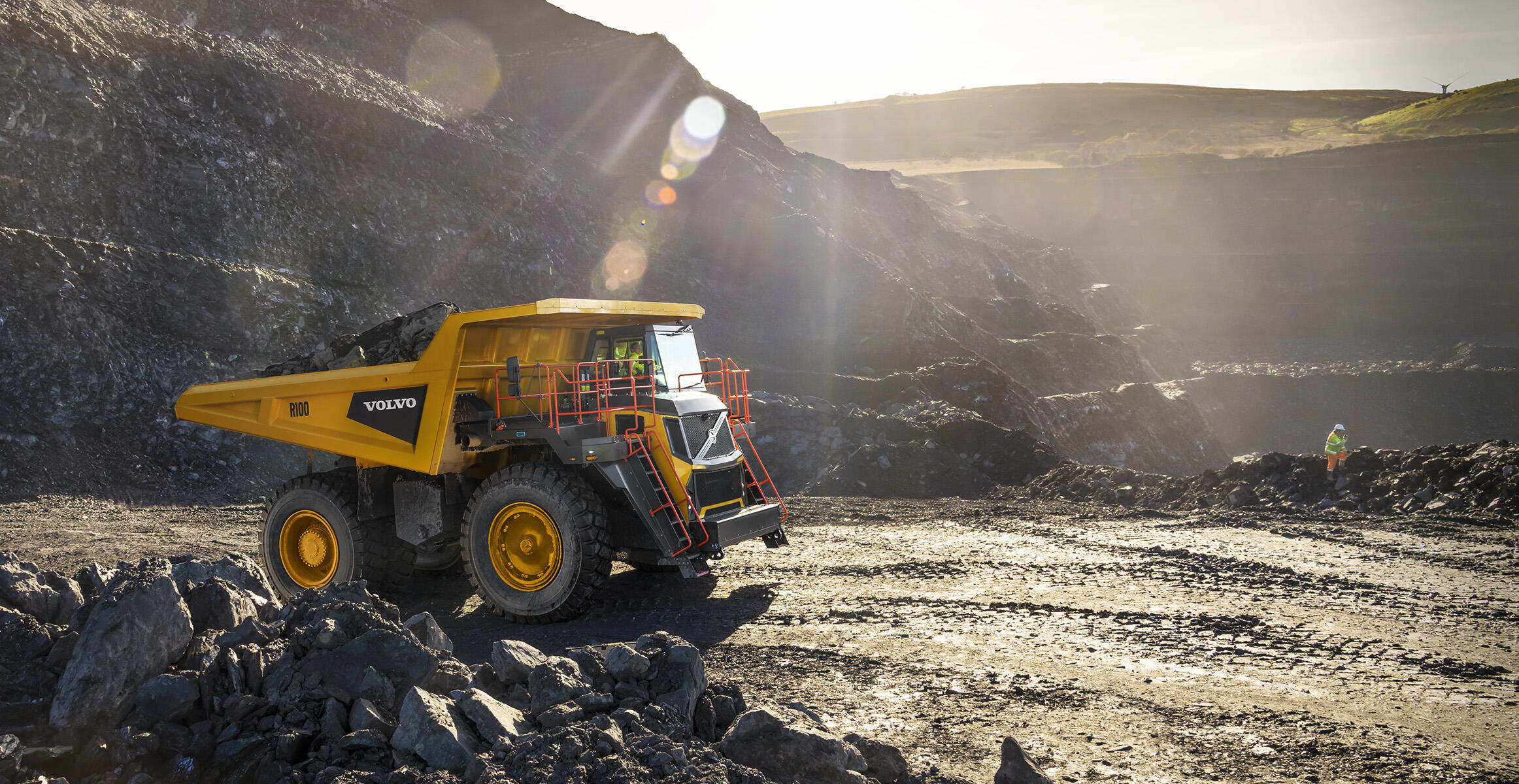 R100 | Rigid Haulers | Overview | Volvo Construction Equipment