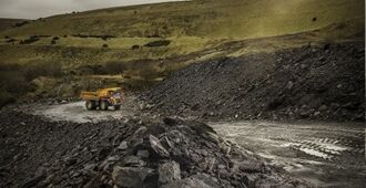 volvo-benefits-rigid-hauler-r45d-t3-r60d-t3-r70d-t2-built-for-the-long-haul-2324x1200