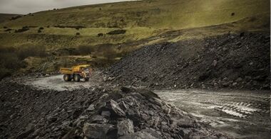 volvo-benefits-rigid-hauler-r45d-t3-r60d-t3-r70d-t2-built-for-the-long-haul-2324x1200