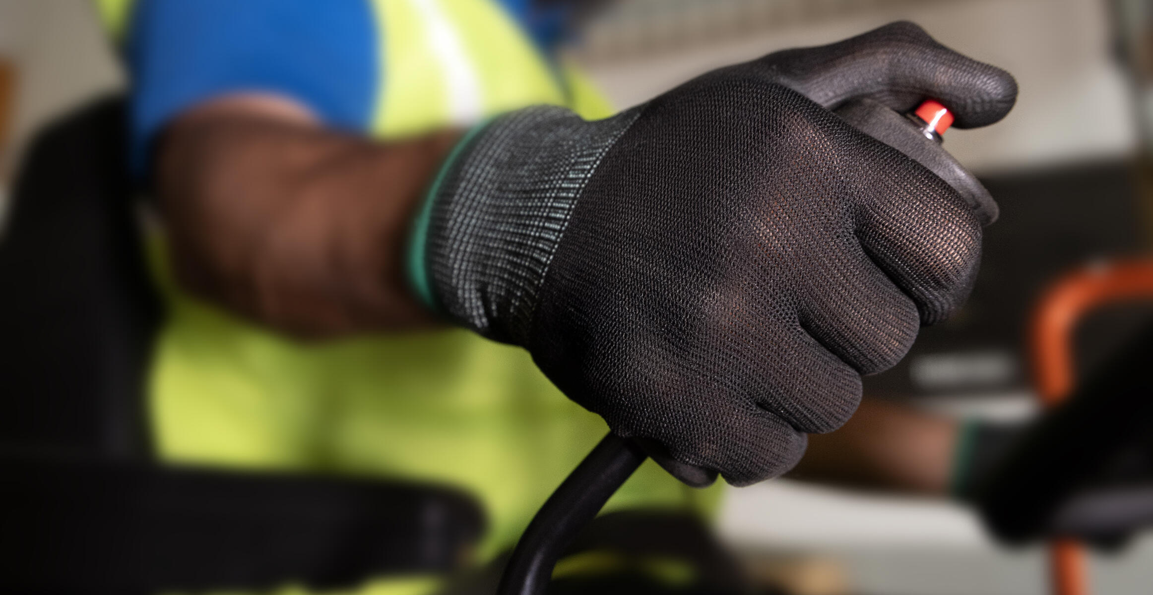 The updated throttle offers three speed settings, compared to two in the previous generation, giving operators greater control, improved performance and fuel economy.