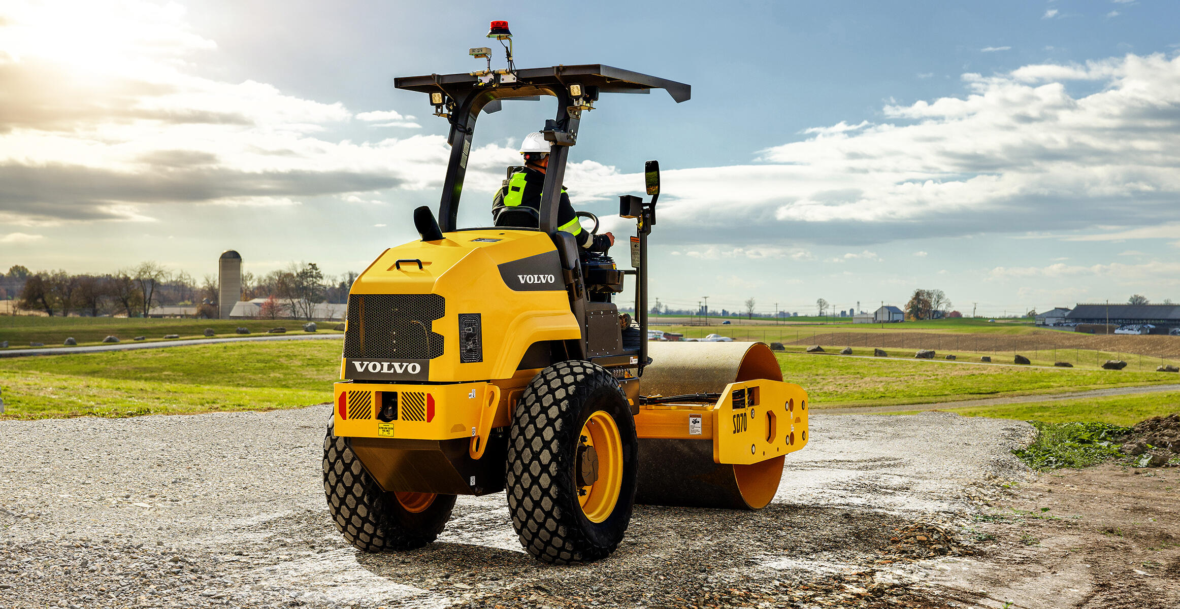 Rear view of the Volvo SD70 soil compactor