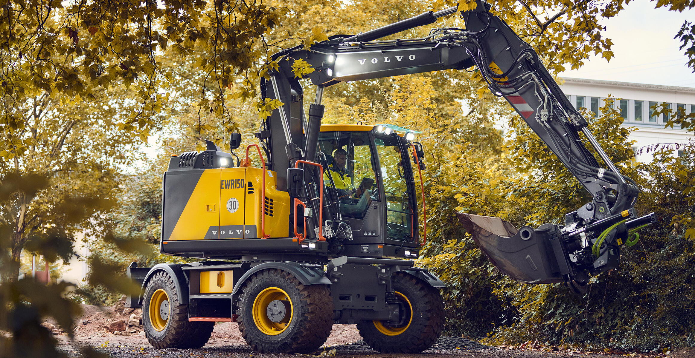 volvo wheeled excavators  stage v