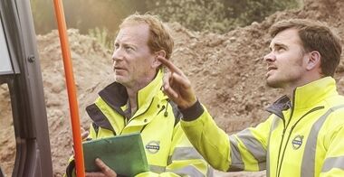 volvo-benefits-wheeled-excavator-ewr170e-t4f-built-in-partnership-2324x1200