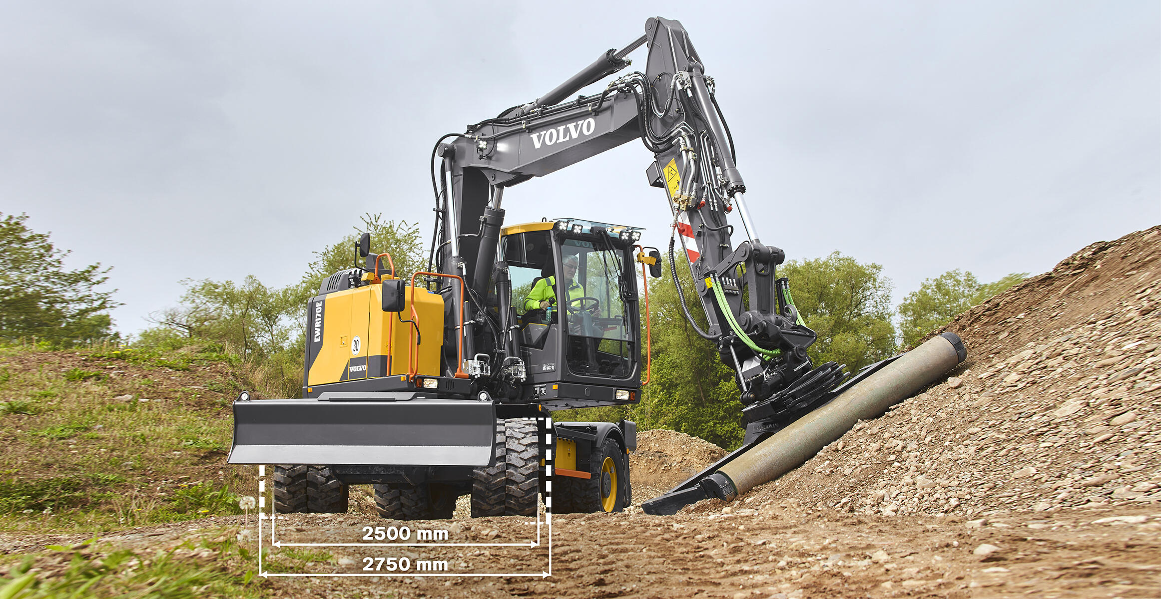 volvo-features-wheeled-excavator-ewr170e-t4f-standard-or-wide-axles-short-swing-performance-2324x1200